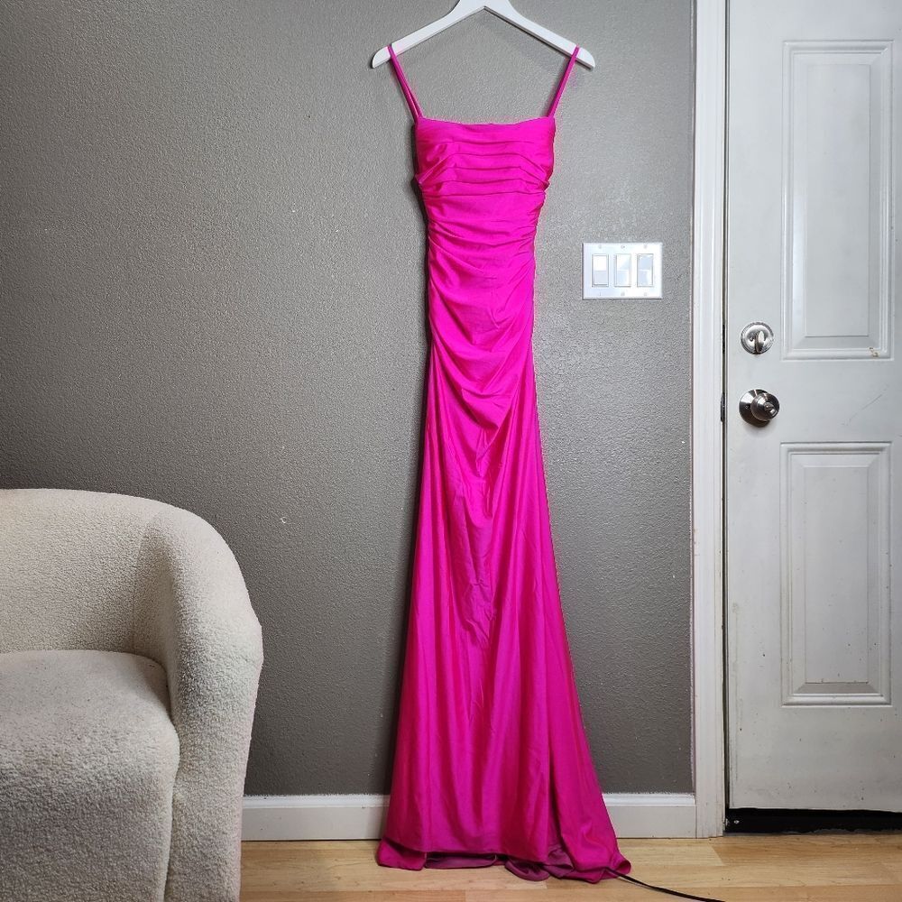 La Femme Hot Pink Ruched Scoop Modest Prom Sheath Dress - Picture 3 of 12